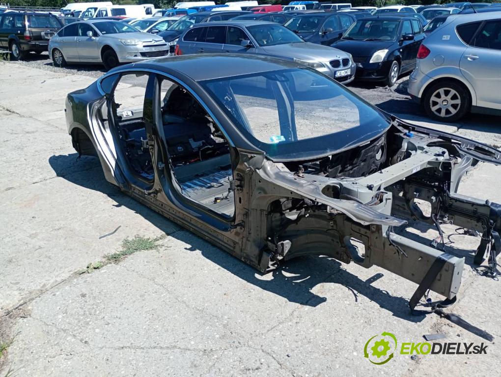 TESLA MODEL S liftback 2016 310 kW 85D AWD KAROSERIA ČTVRŤÁK blatník práh střecha PODŁUŻNICA