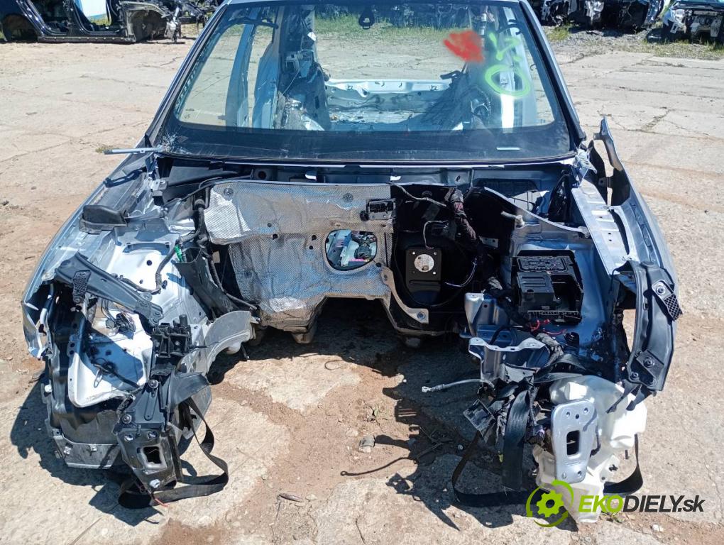 AUDI Q3 I SUV 2016 147 kW 2.0 TFSI quattro 1984 KAROSERIA ČTVRŤÁK blatník práh střecha PODŁUŻNICA