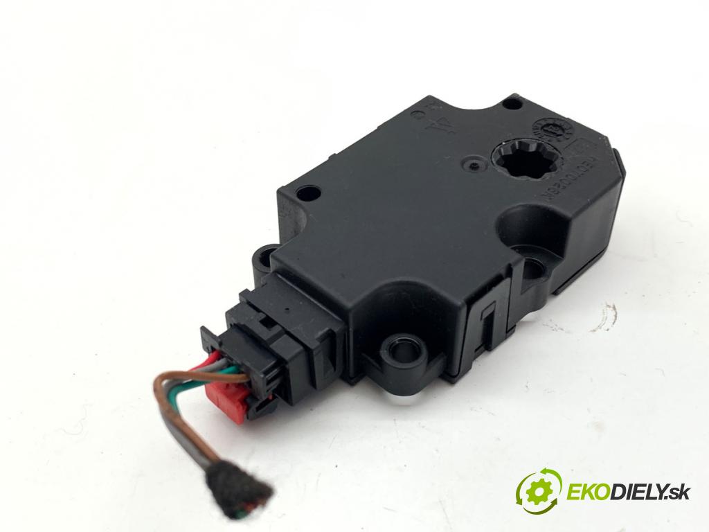 JEEP GRAND CHEROKEE WL SUV 2021 210 kW 3.6 4WD 3604 motor topení NH850001