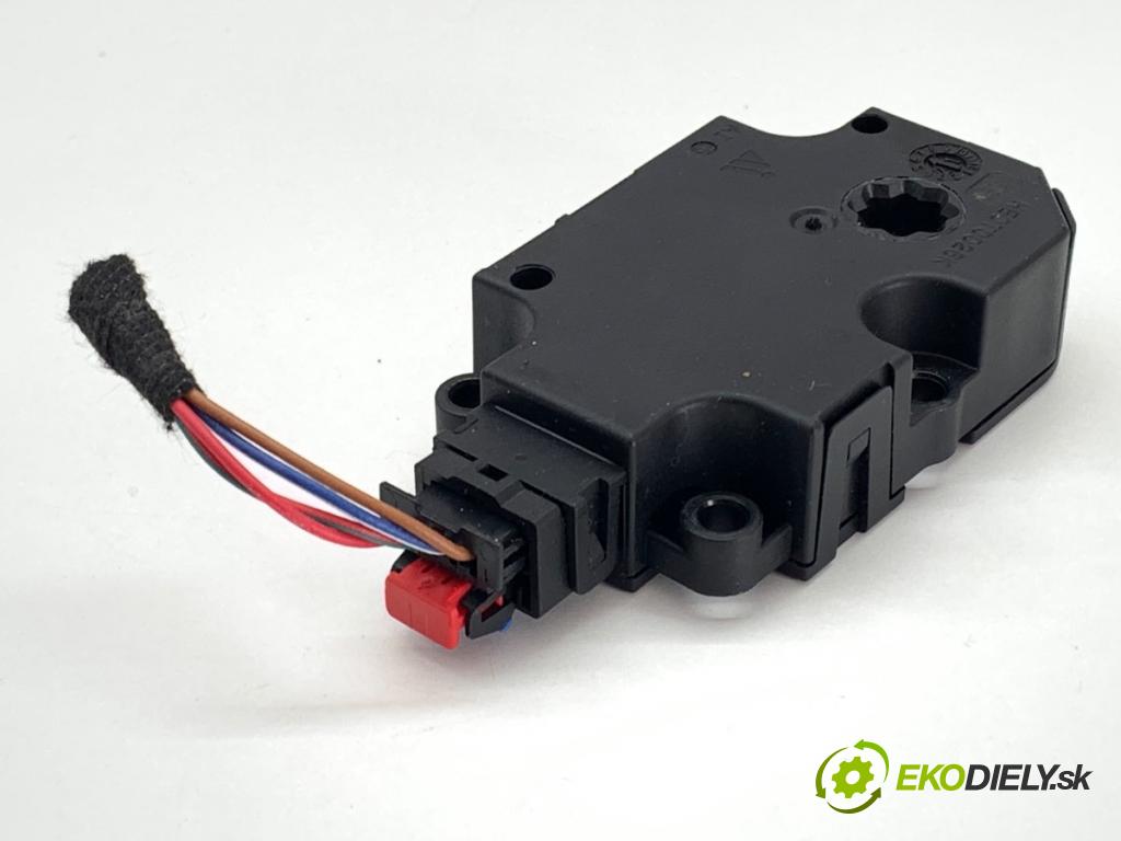 JEEP GRAND CHEROKEE WL SUV 2021 210 kW 3.6 4WD 3604 motor topení NH850001