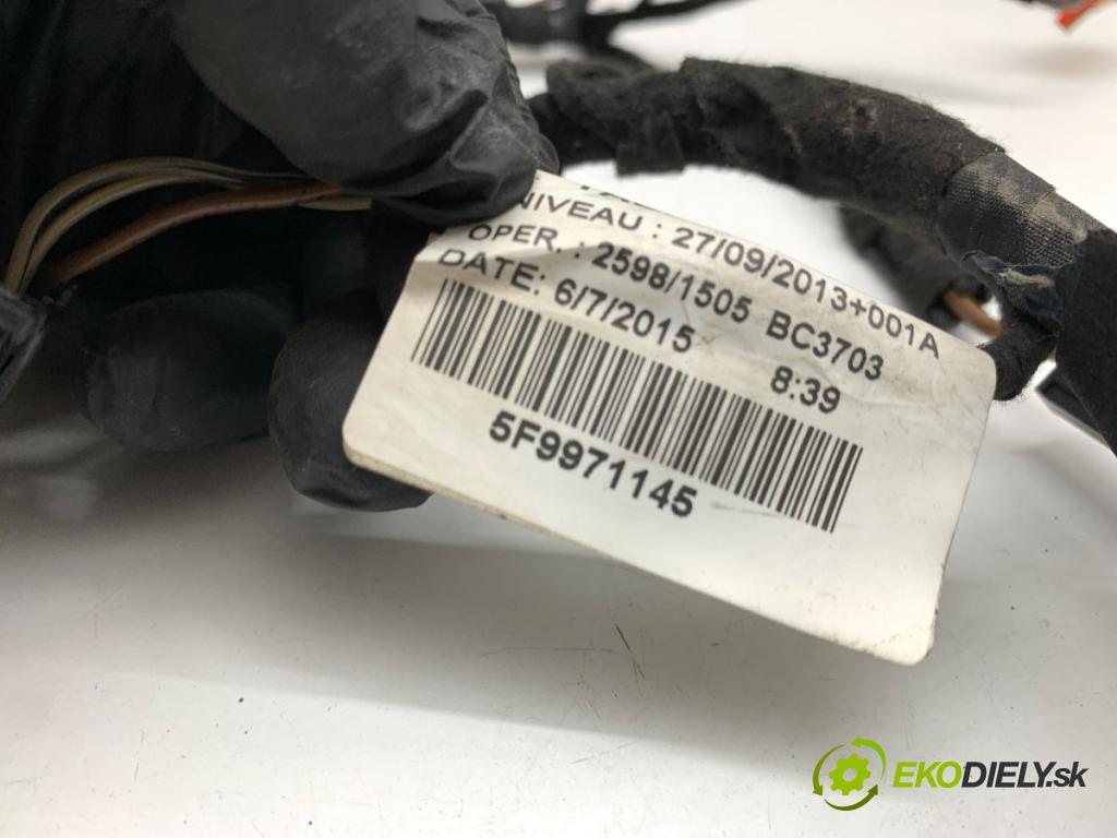 SEAT LEON III Kombi 2015 110 kW 2.0 TDI 1968 káblovačka dveří kufra zadní část 5F9971145