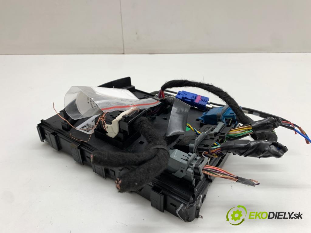 JEEP GRAND CHEROKEE WL SUV 2021 210 kW 3.6 4WD 3604 Modul komfortu 68374988AN (Modul komfortu)