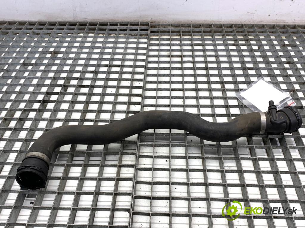 BMW F30 sedan 2014 155 kW 325 d 1995 Rúra vody 7811127