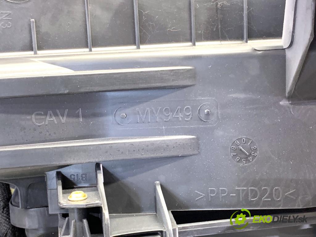 JEEP GRAND CHEROKEE WL SUV 2021 210 kW 3.6 4WD 3604 topné těleso radiátor topení KOMBAJN 68379744AB