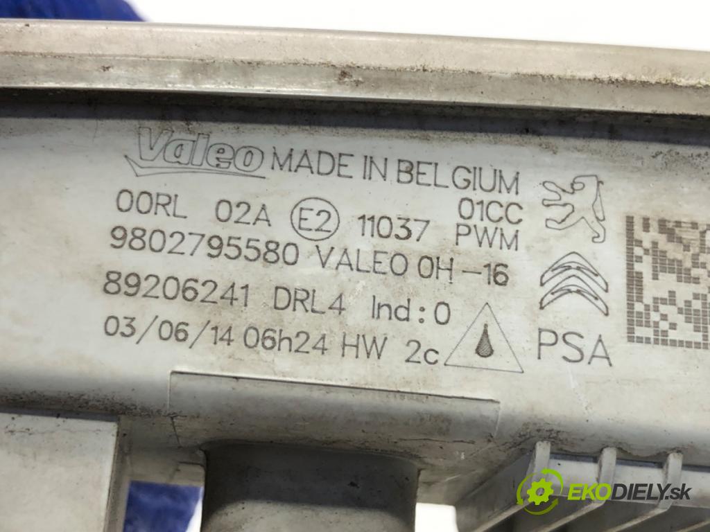 PEUGEOT 308 SW II Kombi 2014 88 kW 1.6 BlueHDi 120 1560 Svetlo DRL: ľavy predný 9802795580