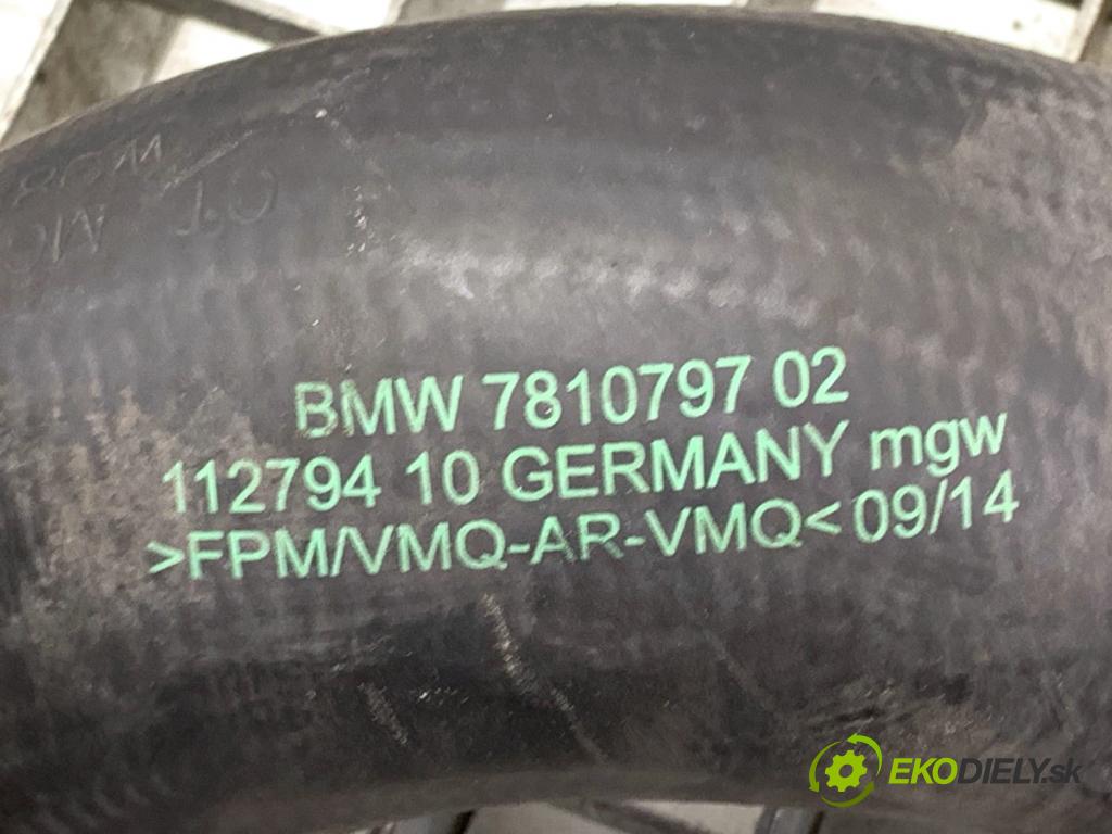 BMW F30 sedan 2014 155 kW 325 d 1995 rúrka turba 7810797 (Hadica turbodúchadla)