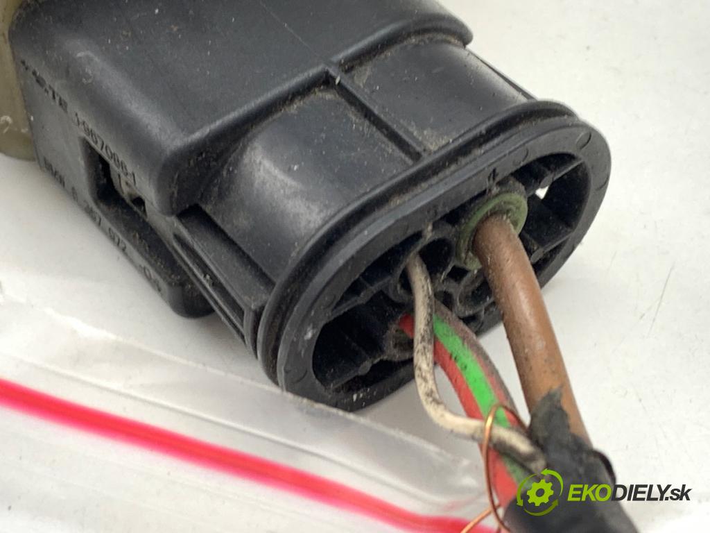 BMW F30 sedan 2014 155 kW 325 d 1995 paliva 8572528
