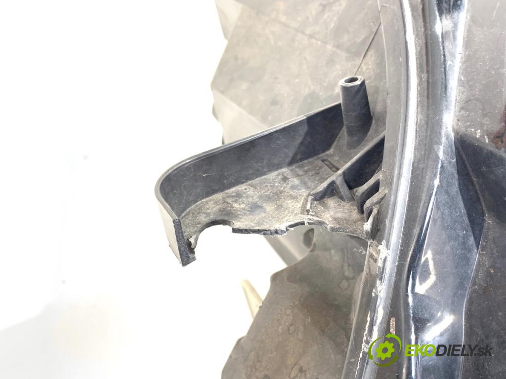 PEUGEOT 308 SW II Kombi 2014 88 kW 1.6 BlueHDi 120 1560 světlomet levý přední část 9677523080
