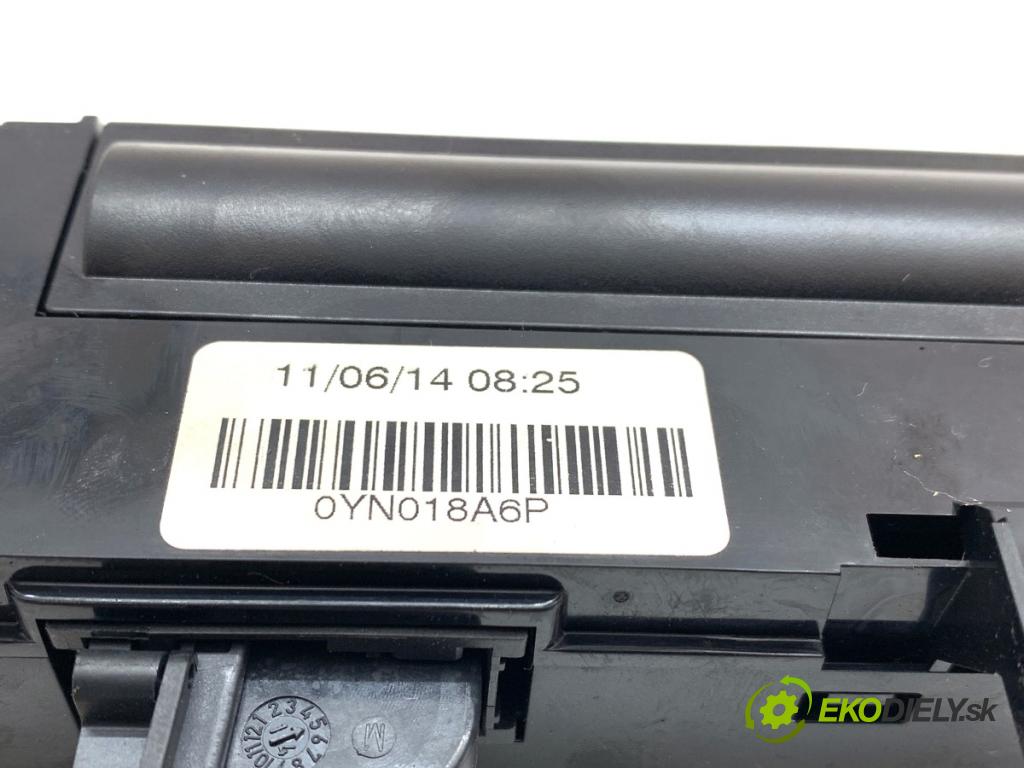 PEUGEOT 308 SW II Kombi 2014 88 kW 1.6 BlueHDi 120 1560 modul navigace 9805727380