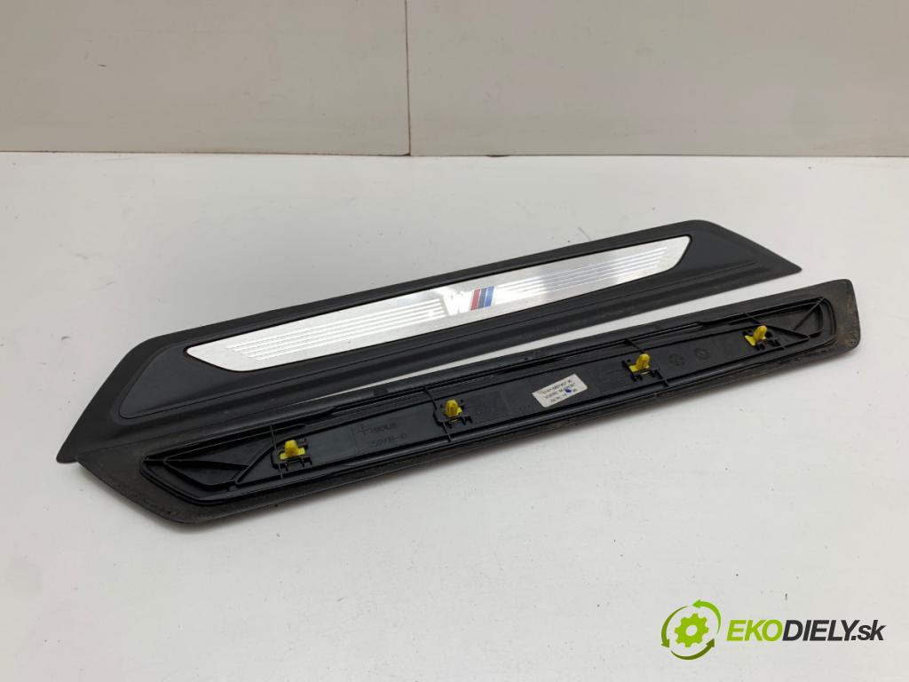 BMW F30 sedan 2014 155 kW 325 d 1995 lišta násada prahu přední část levá strana pravá 8051037