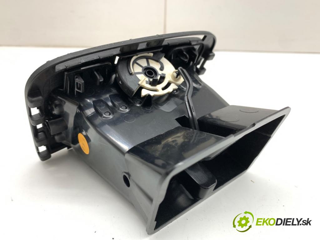 SEAT LEON III Kombi 2015 110 kW 2.0 TDI 1968 mří topení zadní část 5F0819203