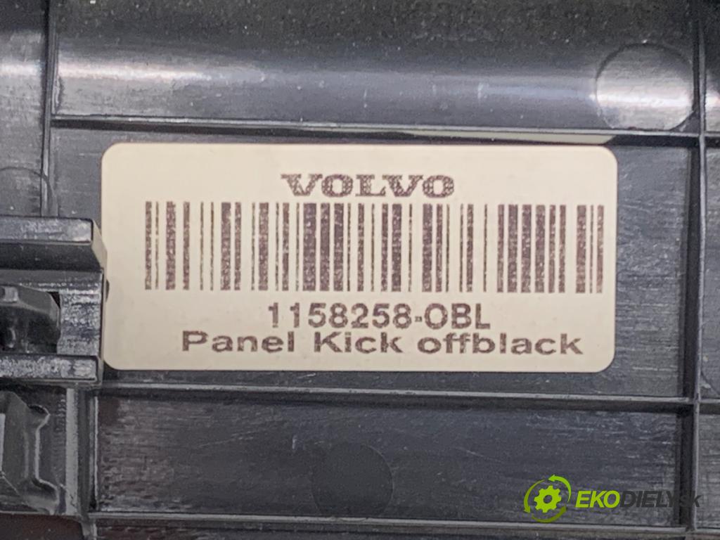 VOLVO V70 III Kombi 2010 170 kW 2.5 T 2521 Tunel stredový  (Stredový tunel)