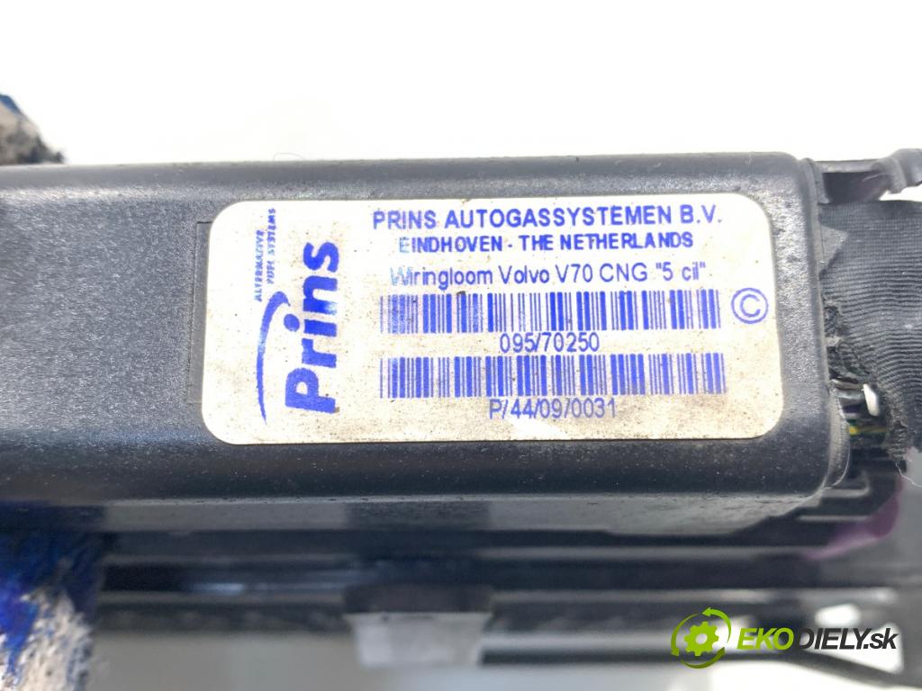 VOLVO V70 III Kombi 2010 170 kW 2.5 T 2521 řídící jednotka LPG 67R-010098