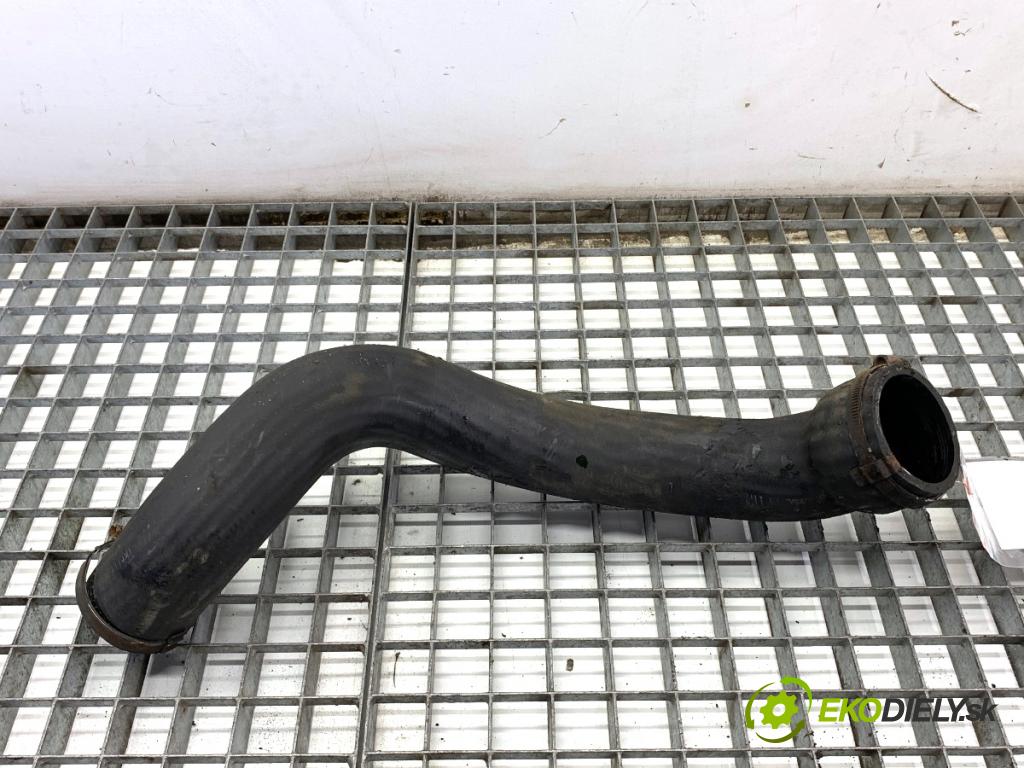 VOLVO V70 III Kombi 2010 170 kW 2.5 T 2521 Rúra turba 30636786
