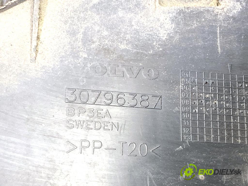 VOLVO V70 III Kombi 2010 170 kW 2.5 T 2521 držák přední část 30796388 (Přední výztuha)
