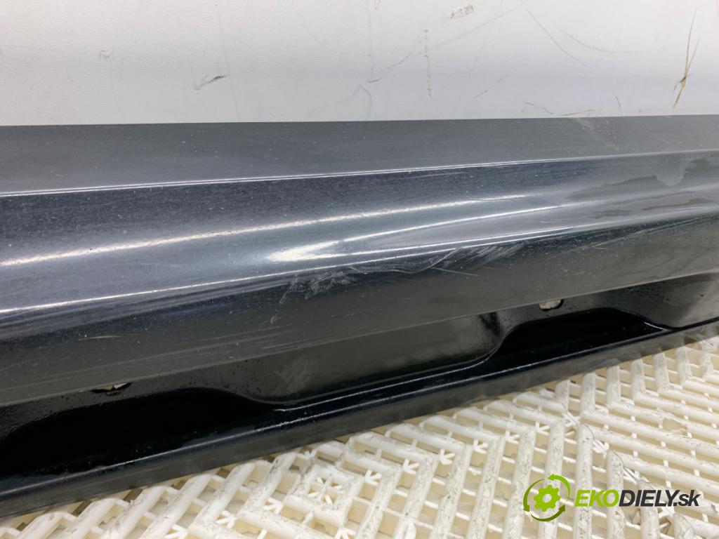 VOLVO V70 III Kombi 2010 170 kW 2.5 T 2521 lišta prahová pravý 39882988