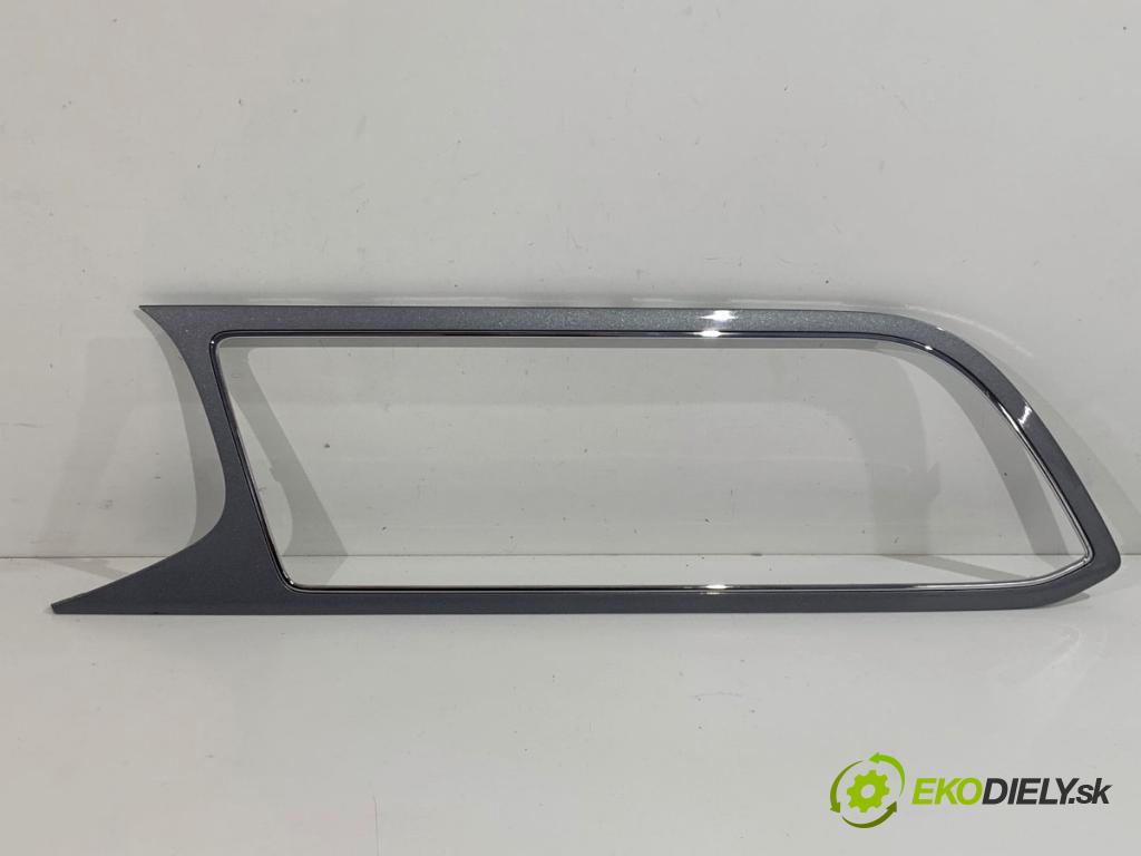 SEAT LEON III Kombi 2015 110 kW 2.0 TDI 1968 lišty kryt 5F1858061 5F1820901 (Lišta)