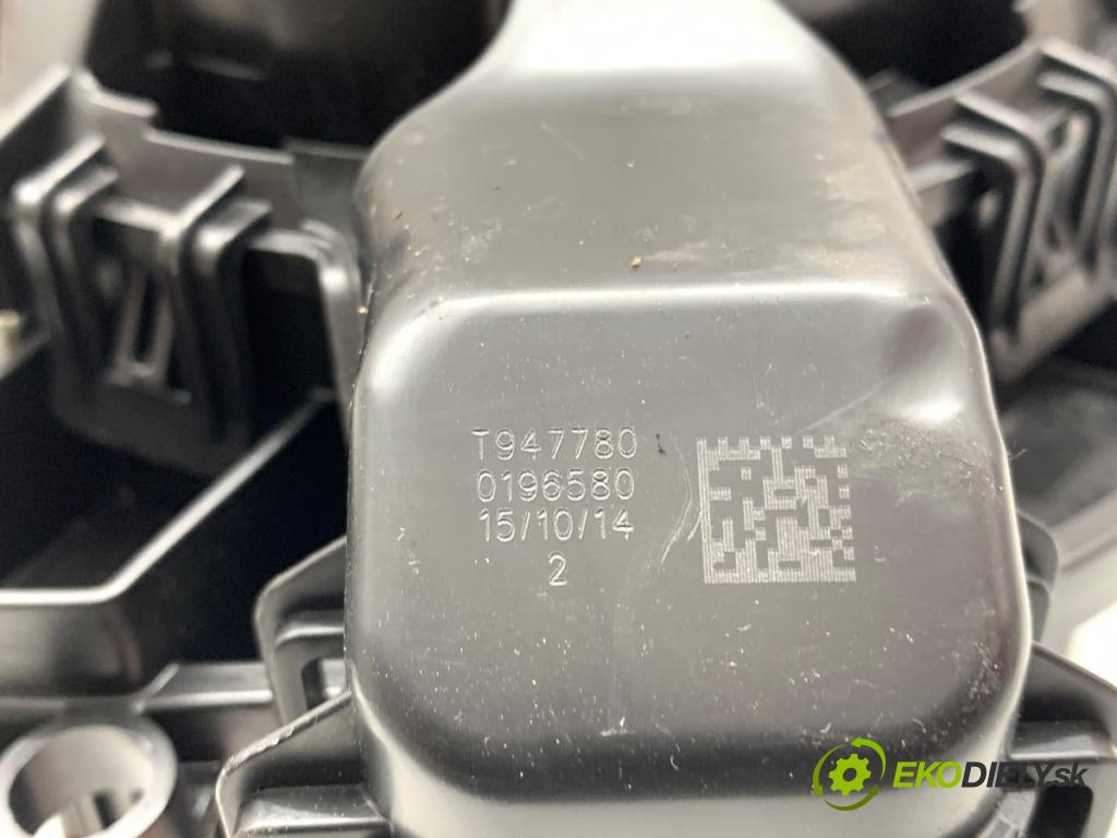 BMW F30 sedan 2014 155 kW 325 d 1995 topení 9276112