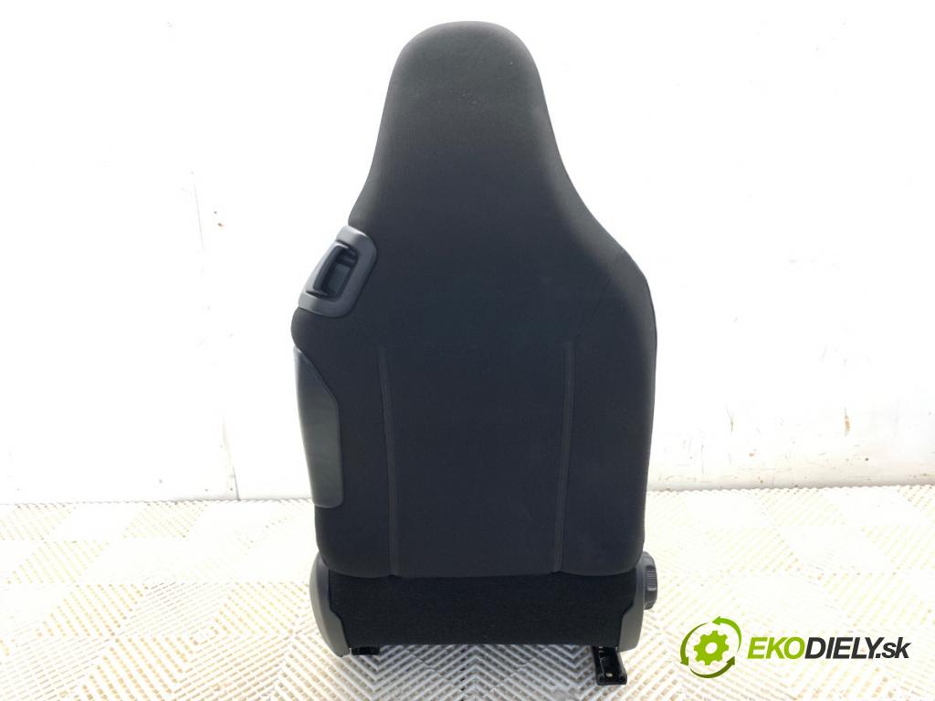 TOYOTA AYGO II liftback 2014 51 kW 1.0 (KGB40) 998 Sedadlo ľavy predný