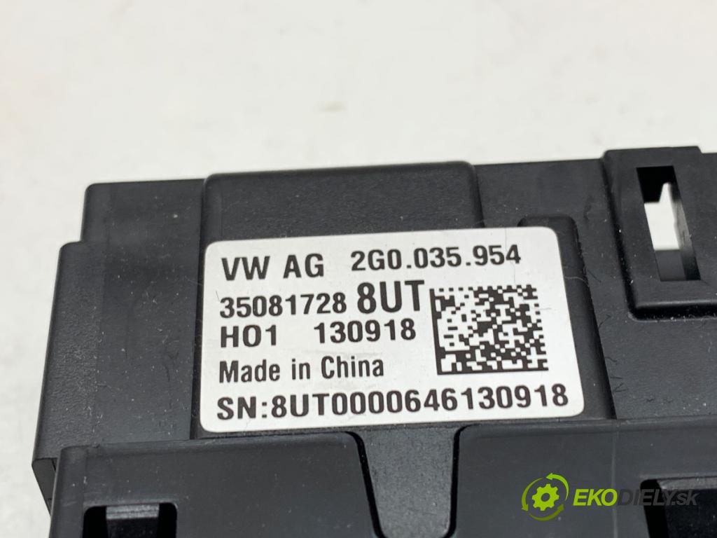 VW POLO VI liftback 2018 70 kW 1.0 TSI 999 HNÍZDO: USB 2G0035954