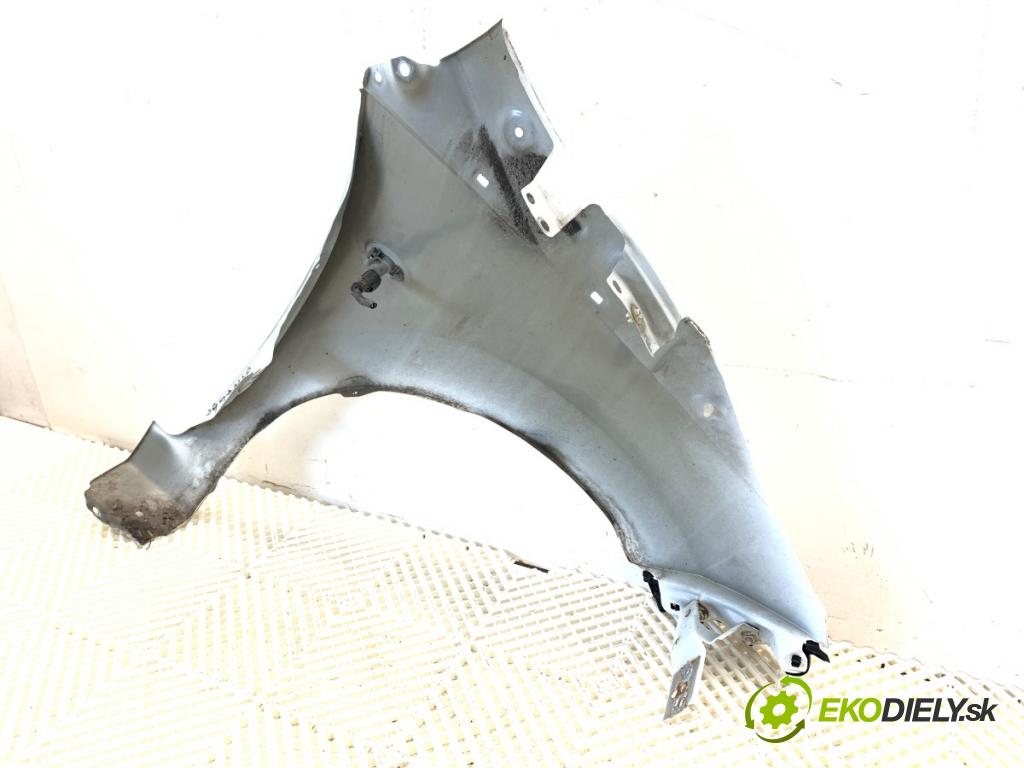 TOYOTA AYGO II liftback 2014 51 kW 1.0 (KGB40) 998 Blatník ľavy predný 068