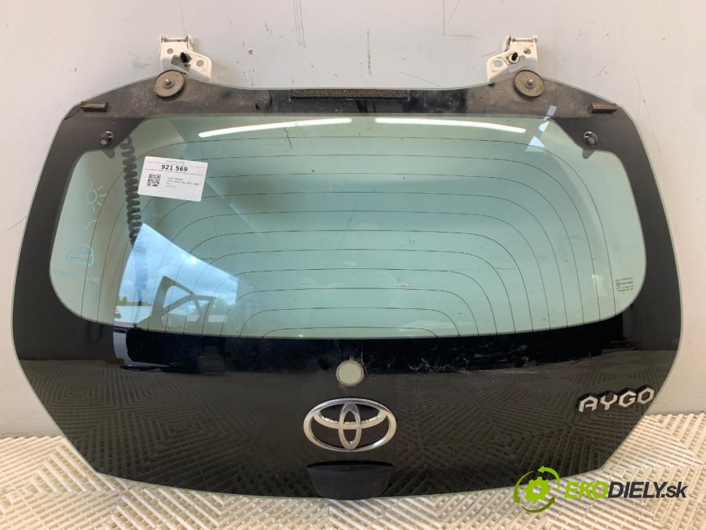 TOYOTA AYGO II liftback 2014 51 kW 1.0 (KGB40) 998 kapota zadní část okno 