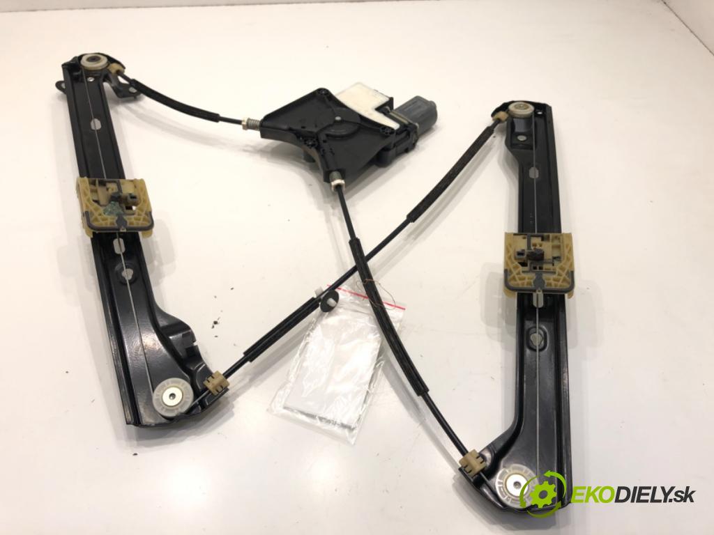 VW POLO VI liftback 2018 70 kW 1.0 TSI 999 mechanismus okna pravý přední část 2Q1959882