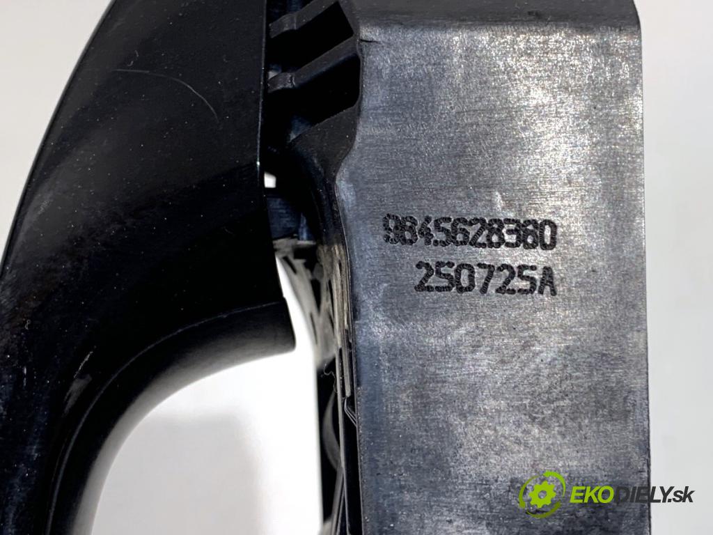 OPEL FRONTERA  2025 100 kW 1.2 MHEV 100kW (136KM) 1199 klika vnejší pravý přední část 9845628380