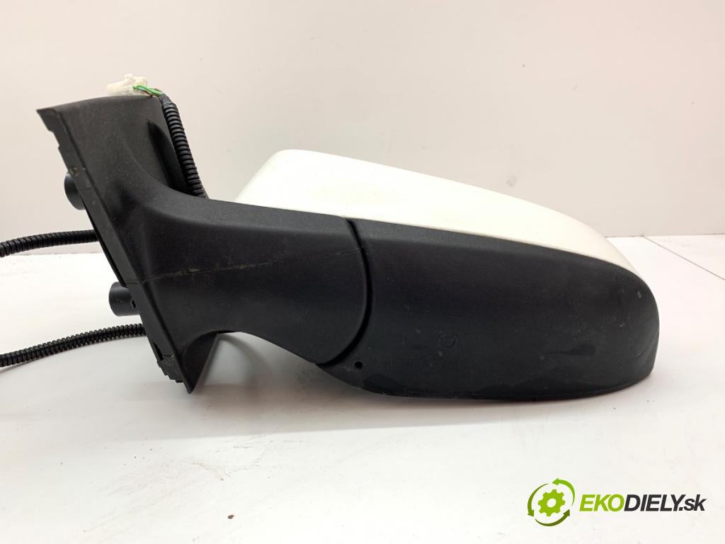 TOYOTA AYGO II liftback 2014 51 kW 1.0 (KGB40) 998 zpětné zrcátko levý 068