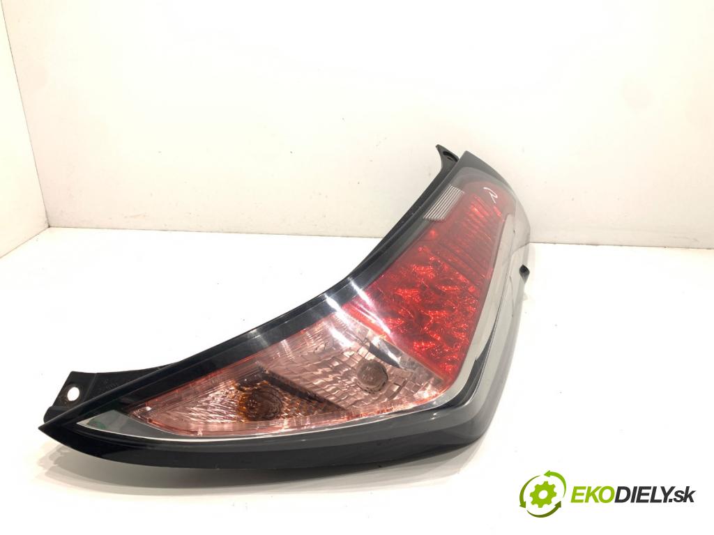 TOYOTA AYGO II liftback 2014 51 kW 1.0 (KGB40) 998 Svetlo pravy zad
