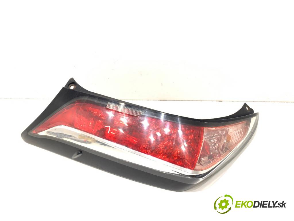 TOYOTA AYGO II liftback 2014 51 kW 1.0 (KGB40) 998 Svetlo ľavy zad 