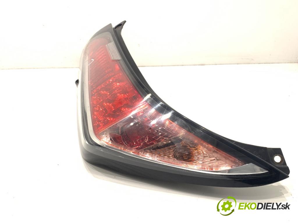 TOYOTA AYGO II liftback 2014 51 kW 1.0 (KGB40) 998 Svetlo ľavy zad