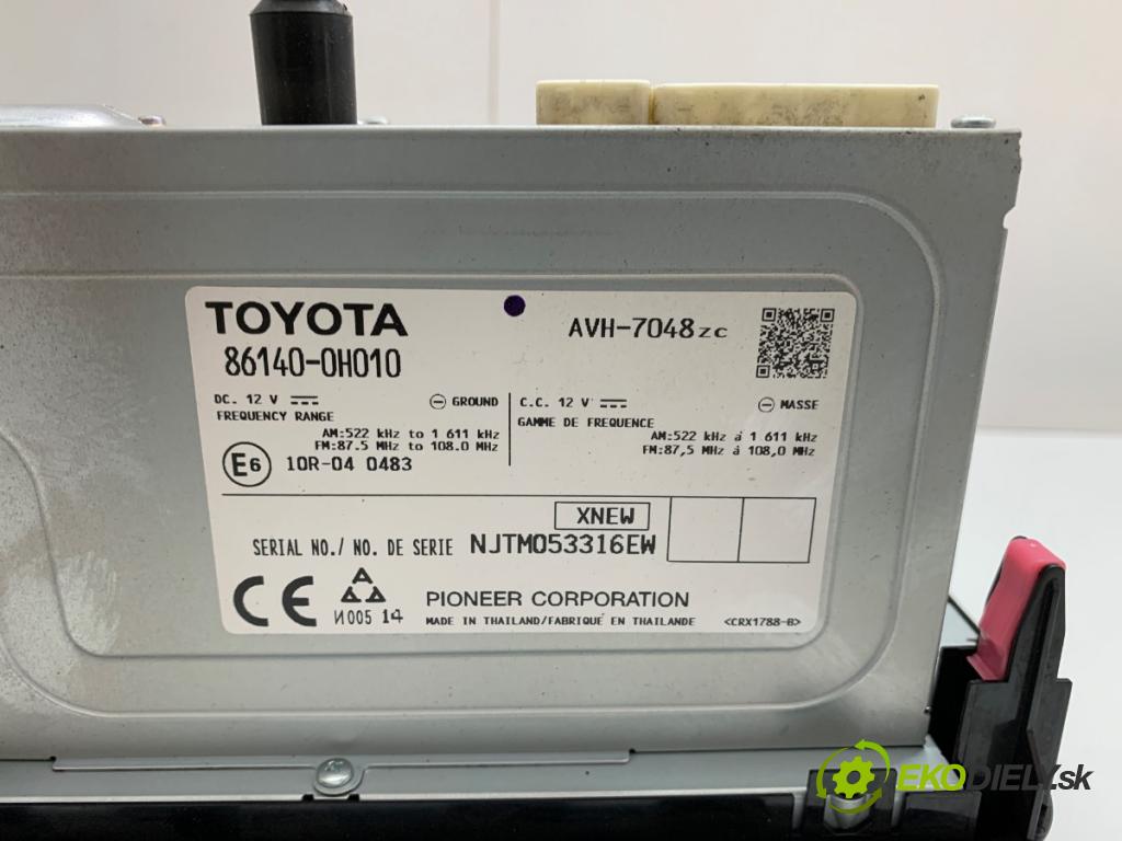 TOYOTA AYGO II liftback 2014 51 kW 1.0 (KGB40) 998 RADIO 86140-0H010 (Audio zariadenie)