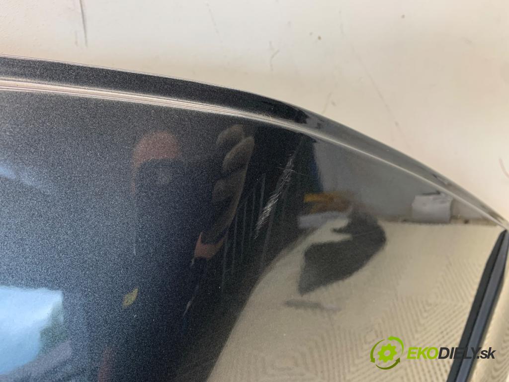 PEUGEOT 208 I liftback 2014 60 kW 1.2 VTI 82 1199 dveře pravý zadní část KTP