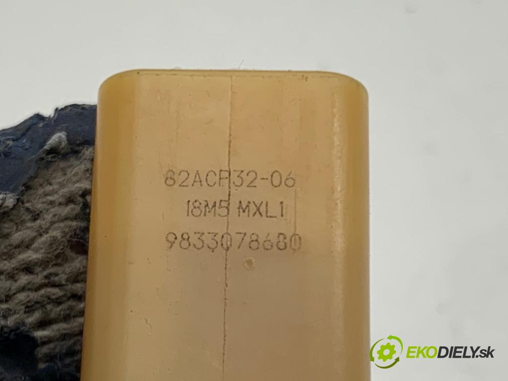 OPEL FRONTERA  2025 100 kW 1.2 MHEV 100kW (136KM) 1199 snímač klimatizace 9833078680 (Snímač klimatizace)