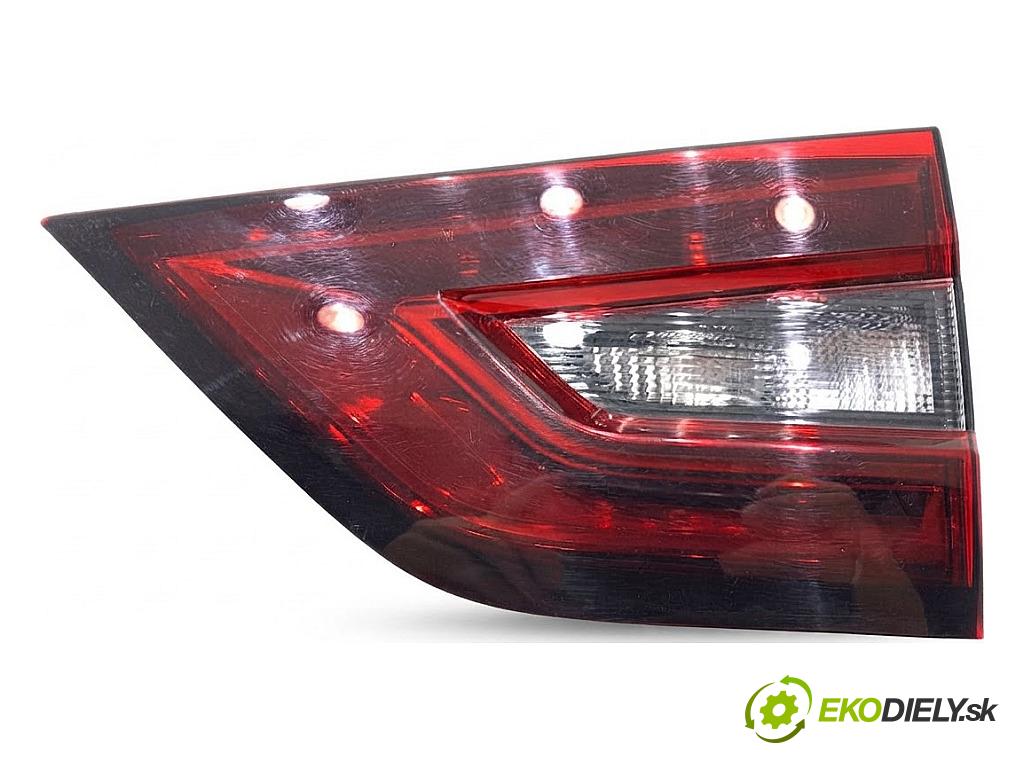 NISSAN JUKE SUV 2023 84 kW 1.0 999 Svetlo pravy zad vnútorná 265506PA5A