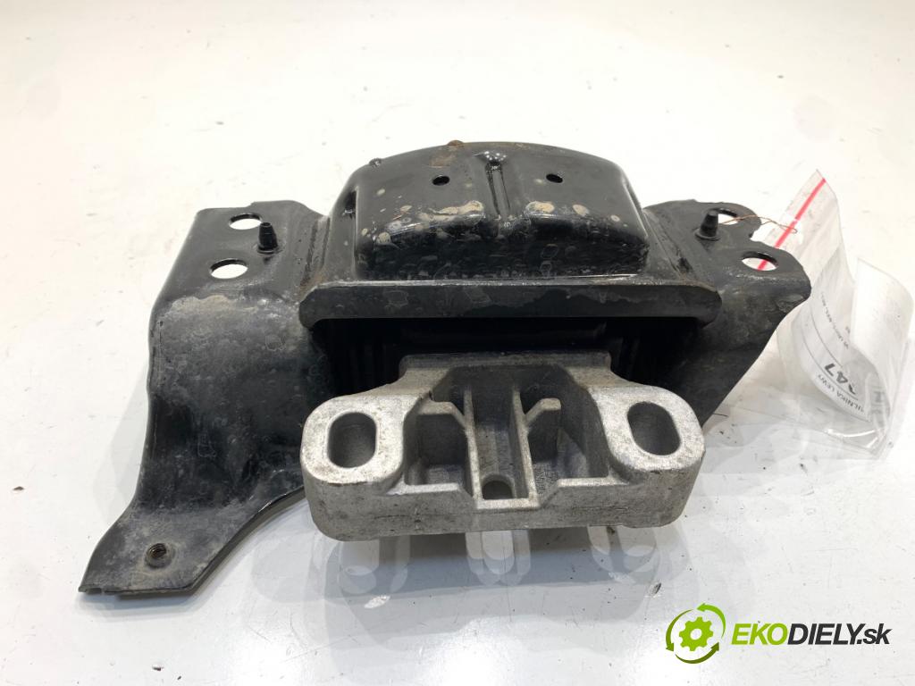 VW POLO VI liftback 2018 70 kW 1.0 TSI 999 AirBag motora levý 2Q0199555AE