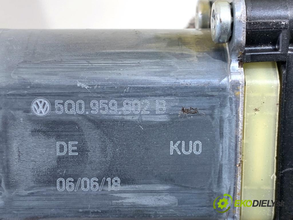 SKODA OCTAVIA III Kombi 2018 110 kW 2.0 TDI 1968 Mechanizmus okna pravy predný 5E0837462B