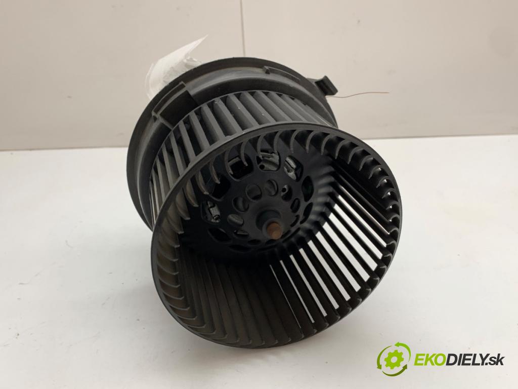 TOYOTA AYGO II liftback 2014 51 kW 1.0 (KGB40) 998 ventilátor kúrenia T918262