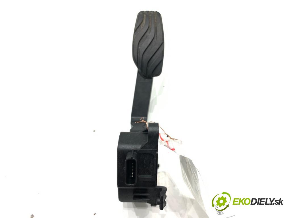 NISSAN JUKE SUV 2023 84 kW 1.0 999 Potenciometer plynu 18002-6PE0B (Potenciometer plynového pedálu)