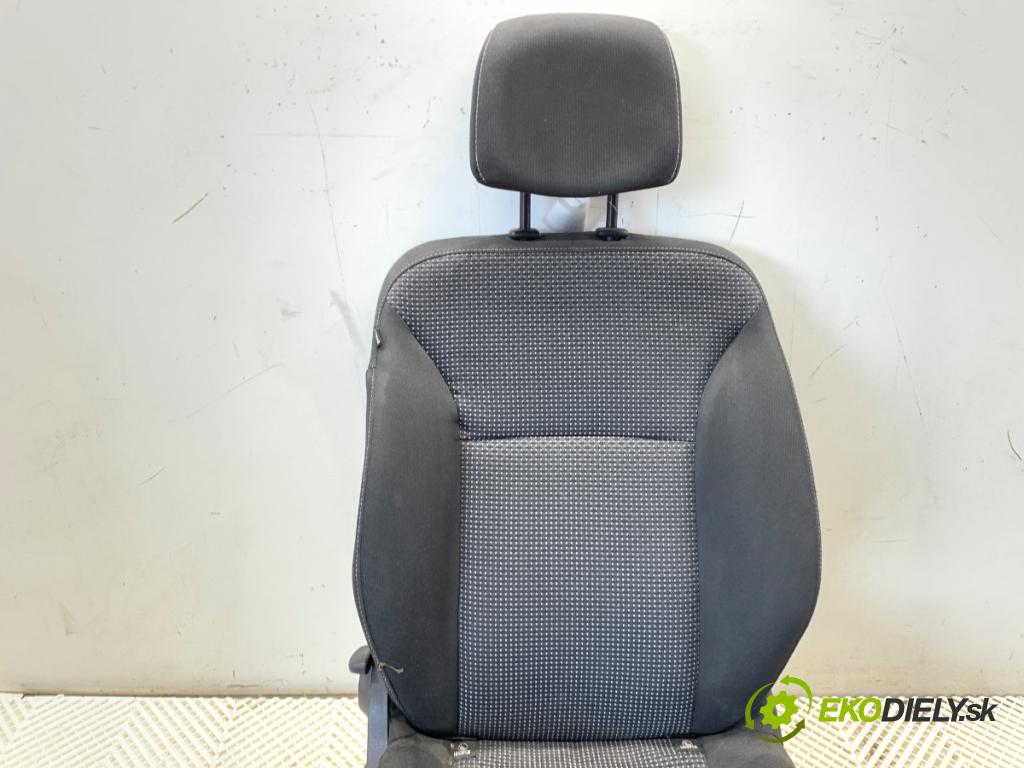 MERCEDES-BENZ CITAN nadwozie wielkoprzestrzenne (MPV) 2016 81 kW 111 CDI (415.703, 415.705) 1461 Sedadlo pravy predný