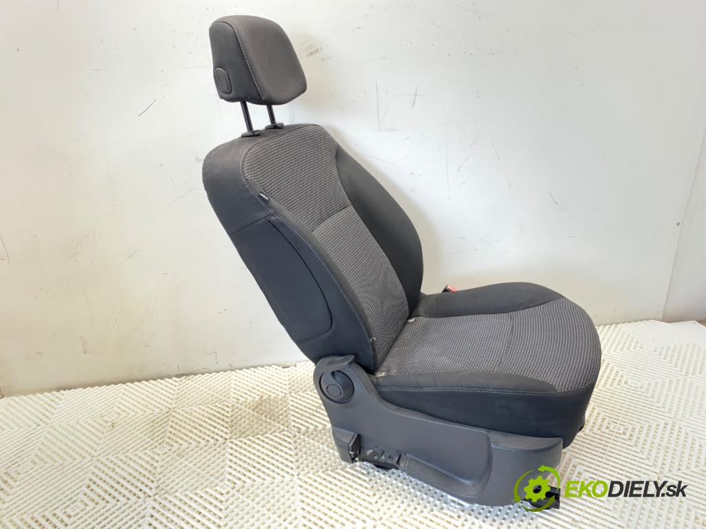 MERCEDES-BENZ CITAN nadwozie wielkoprzestrzenne (MPV) 2016 81 kW 111 CDI (415.703, 415.705) 1461 Sedadlo pravy predný
