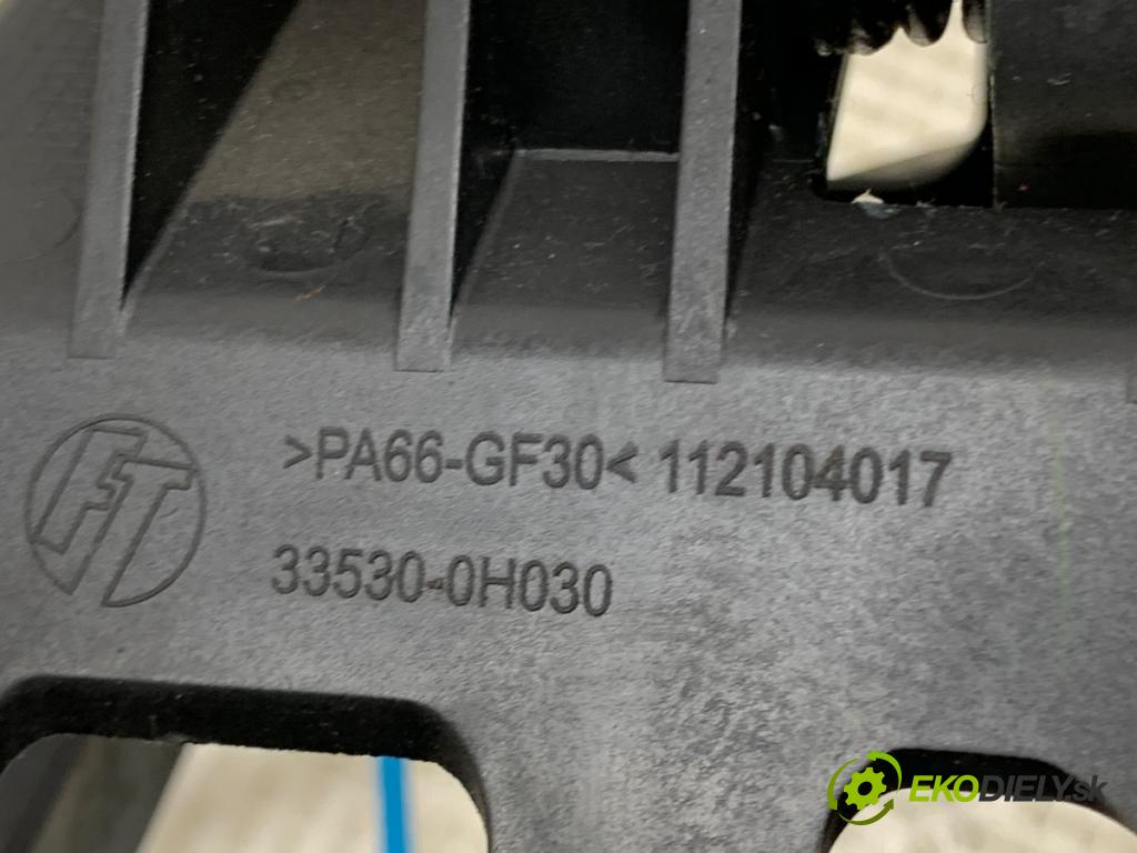 TOYOTA AYGO II liftback 2014 51 kW 1.0 (KGB40) 998 Kulisa 33530-0H030 (Rýchlostná páka (kulisa))