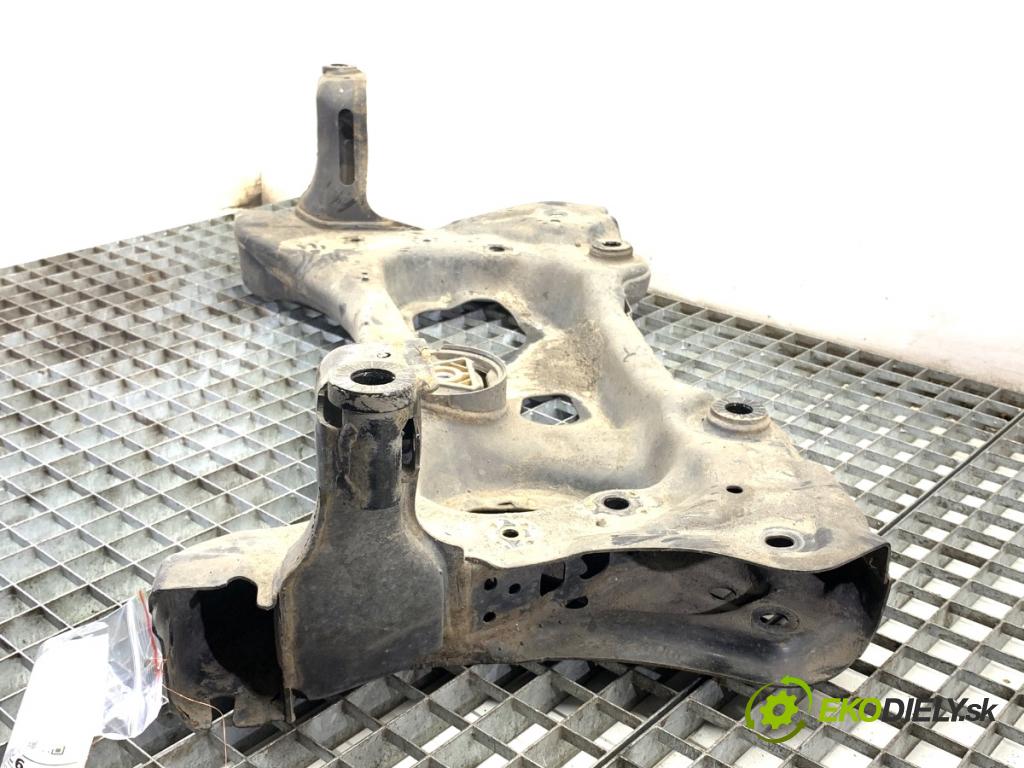 SKODA OCTAVIA III Kombi 2018 110 kW 2.0 TDI 1968 výztuha pod motor 5Q0199315 (Přední výztuha)