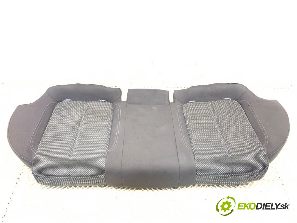 SEAT EXEO Kombi 2012 155 kW 2.0 TFSI 1984 Sedadlo druhý rad
