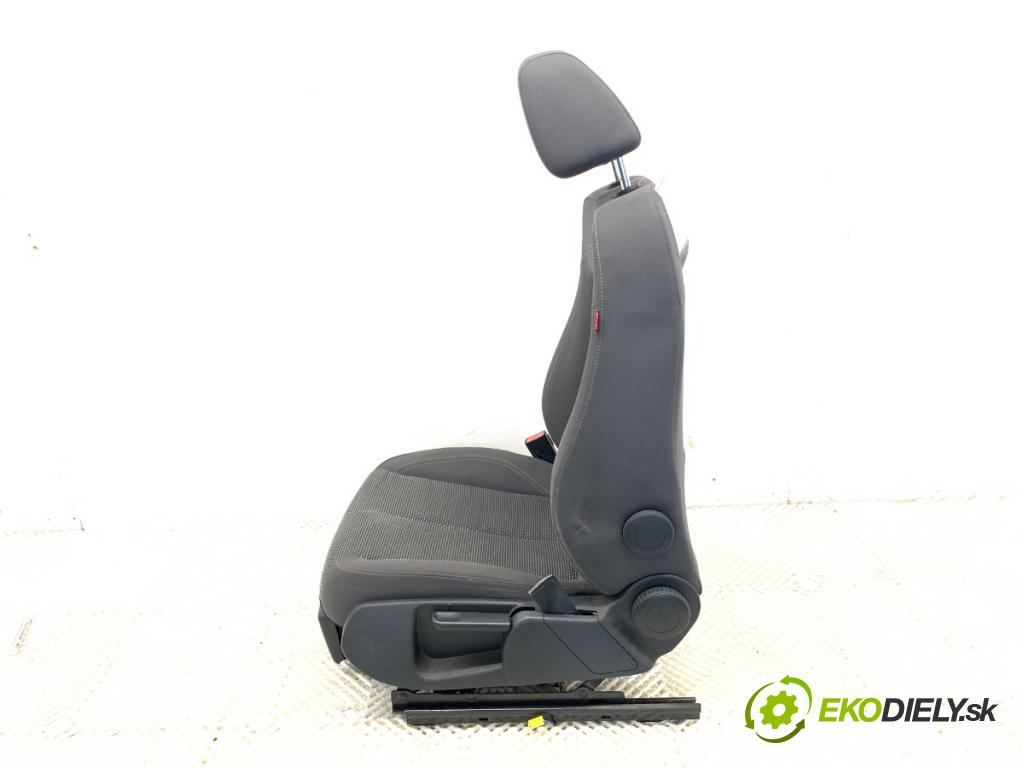 SEAT EXEO Kombi 2012 155 kW 2.0 TFSI 1984 sedadlo levý přední část