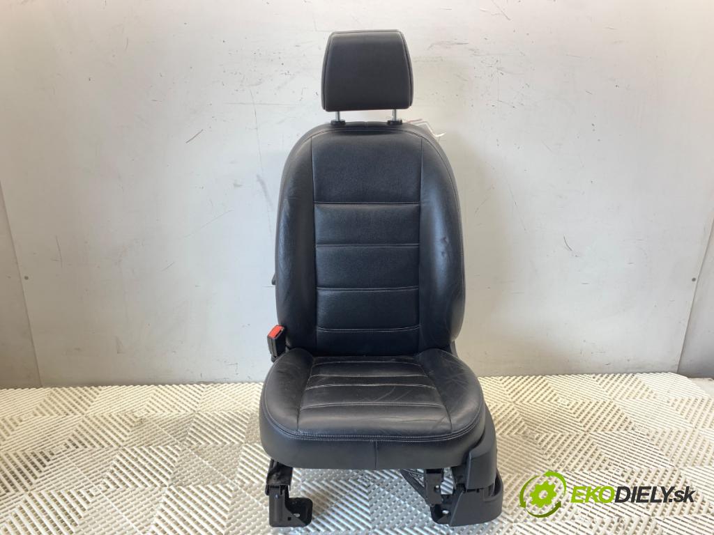 FORD KUGA I SUV 2010 100 kW 2.0 TDCi 1997 Sedadlo ľavy predný 