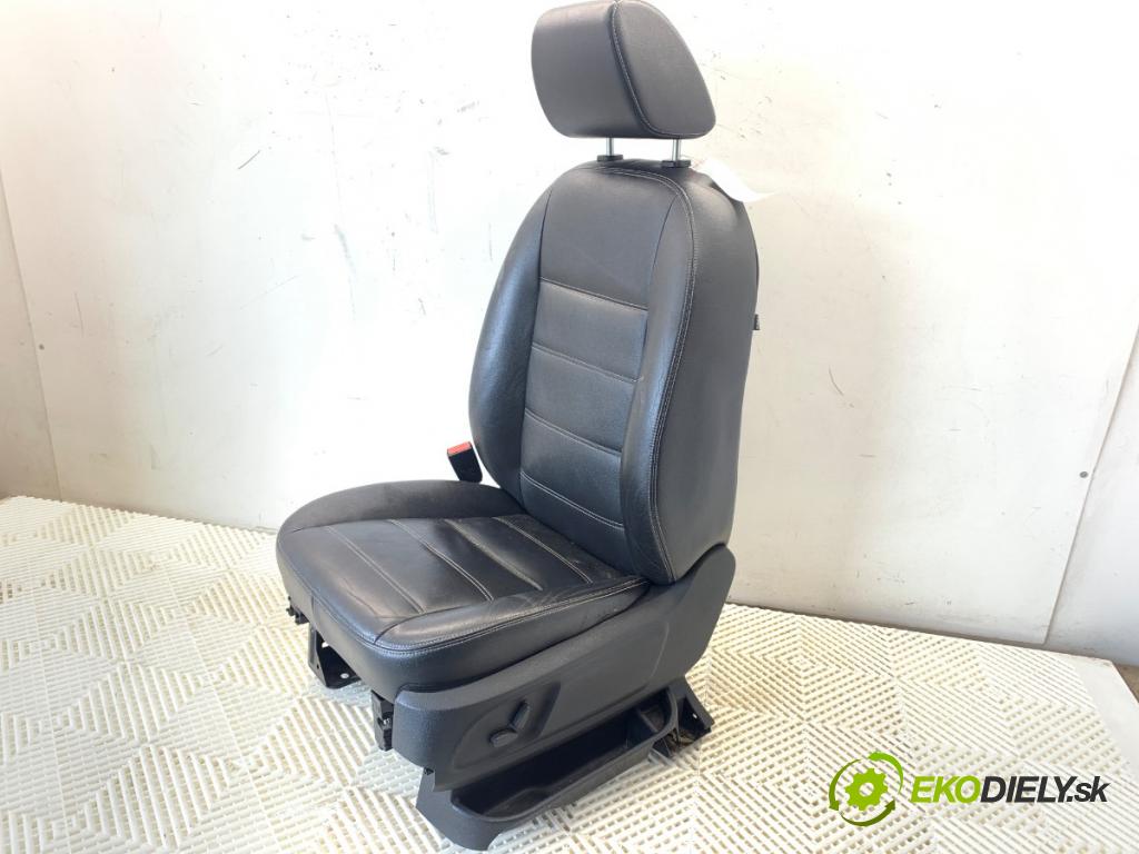 FORD KUGA I SUV 2010 100 kW 2.0 TDCi 1997 Sedadlo ľavy predný