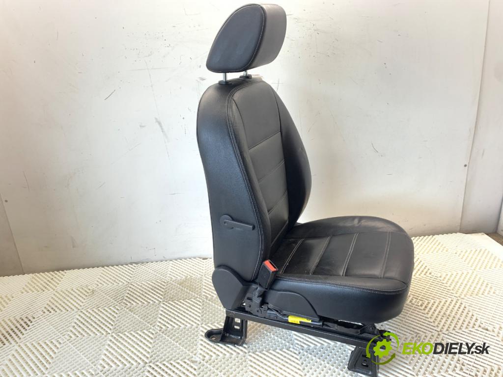 FORD KUGA I SUV 2010 100 kW 2.0 TDCi 1997 Sedadlo ľavy predný