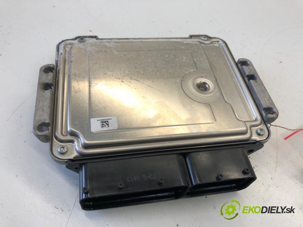 SUZUKI SX4 liftback 2019 103 kW 1.4 T (AKK 414) 1373 řídící jednotka motora 33910-60R00 (Řídicí jednotka)
